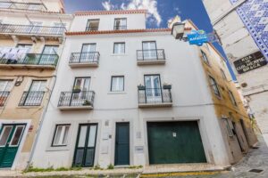 Duplex à vendre – Rua das Escolas Gerais, 48