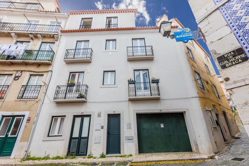 Duplex à vendre – Rua das Escolas Gerais, 48