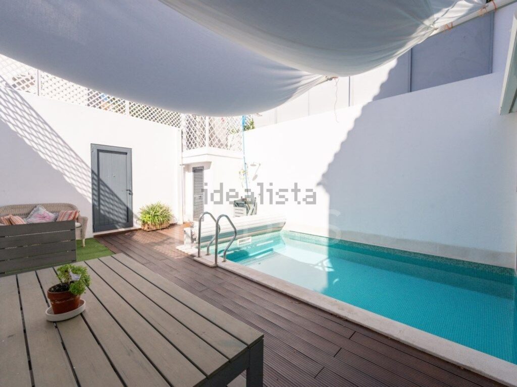 Maison jumelée à vendre – Rua Paz à Ajuda