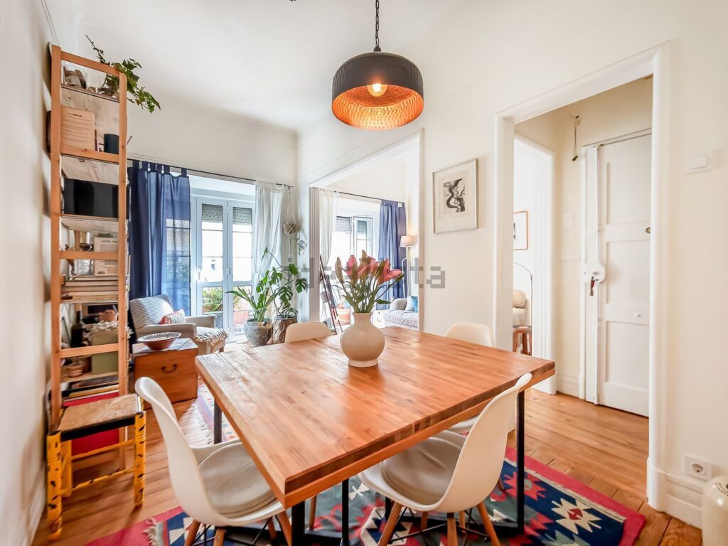 Appartement t2 à vendre – Rua Tenente Ferreira Durão