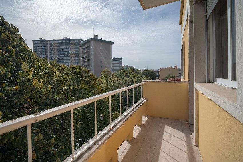 Appartement t3 à vendre – Estrada da Torre, 61