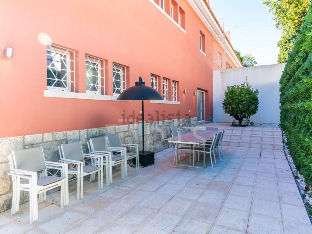 Maison ou villa individuelle à vendre – Rua Dom Constantino de Bragança