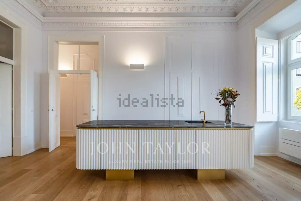 Appartement t4 à vendre – Largo do Carmo, 1