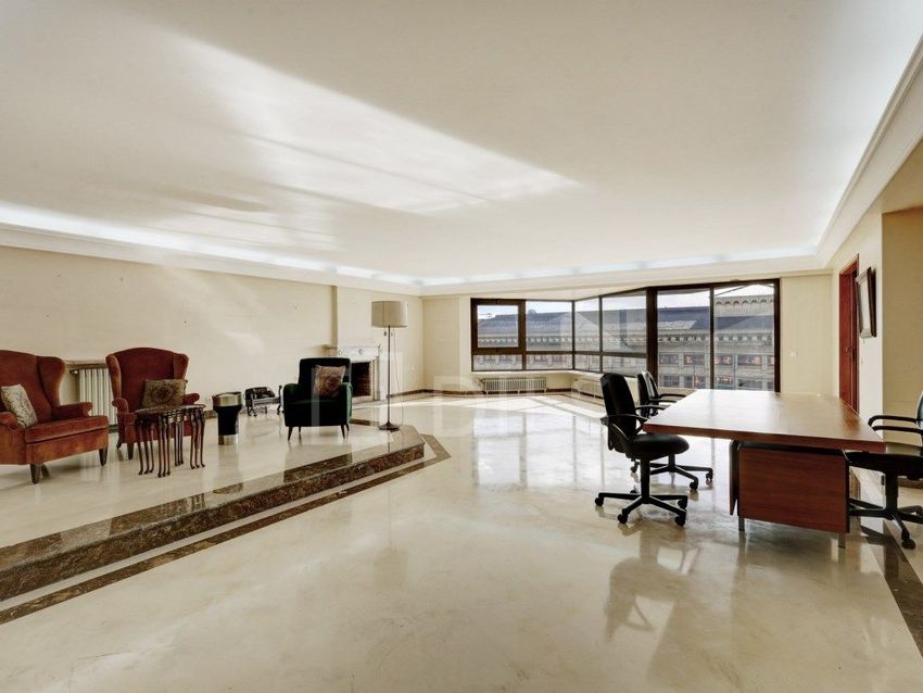 Appartement t4 à vendre – Avenida João XXI