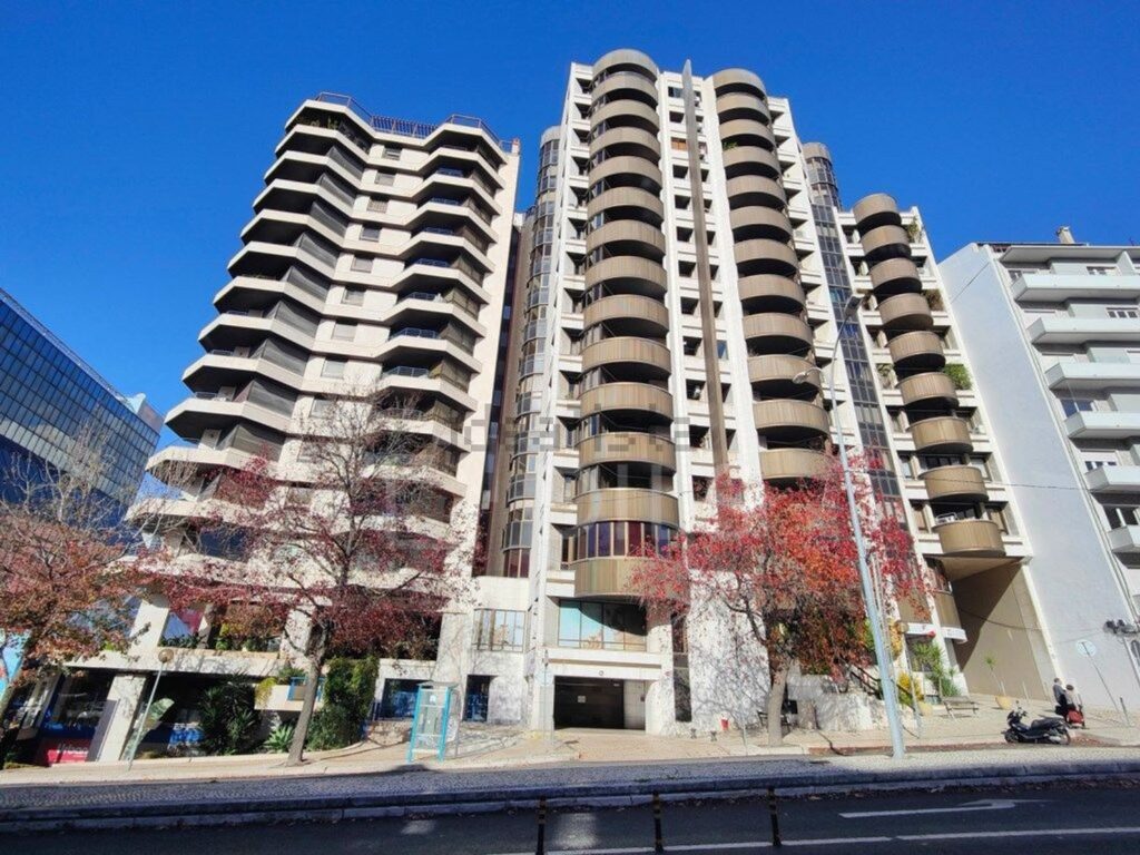 Appartement t4 à vendre – Avenida João XXI