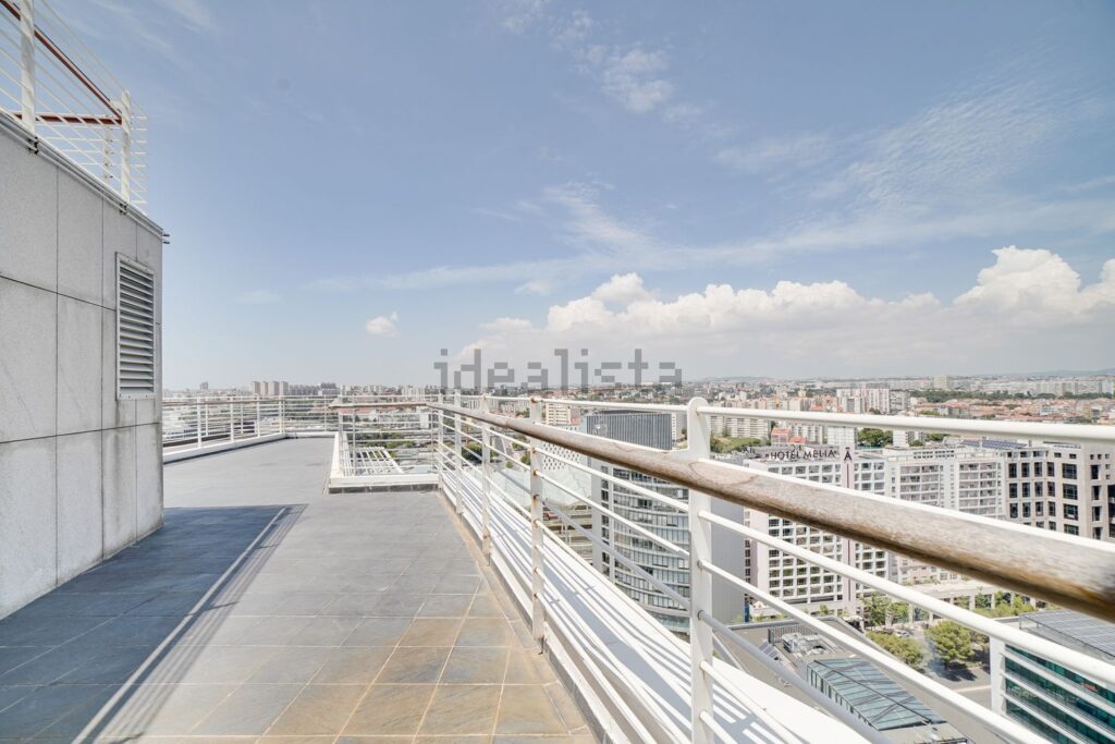 Dernier étage à vendre – Avenida do Índico