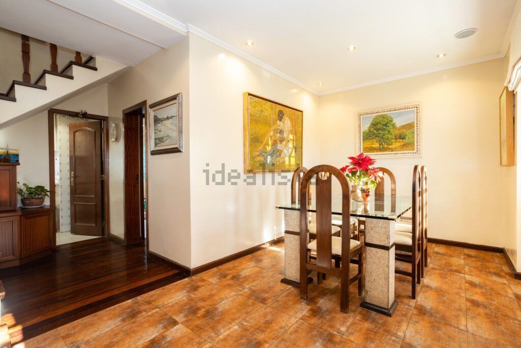 Maison ou villa individuelle à vendre – Rua 19, 16