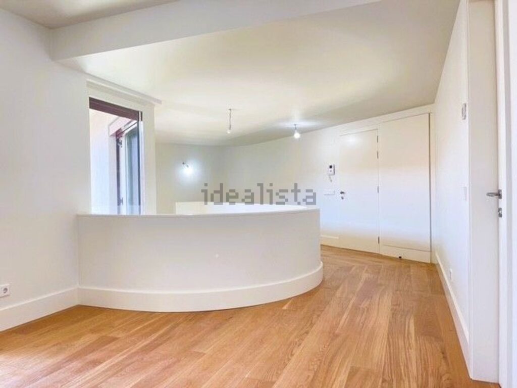 Duplex à vendre – Rua de Santo António dos Capuchos, 3