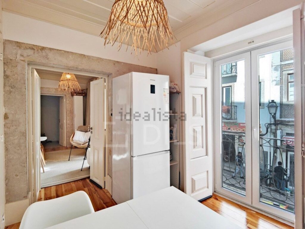 Duplex à vendre – Rua das Escolas Gerais, 48