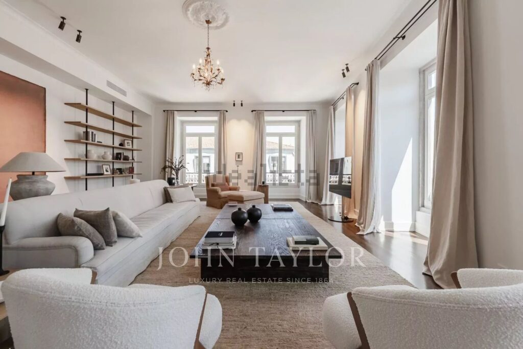 Appartement t4 à vendre – Rua da Emenda