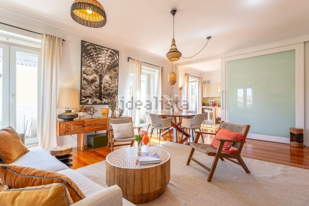 Maison ou villa individuelle à vendre – Av. Gago Coutinho