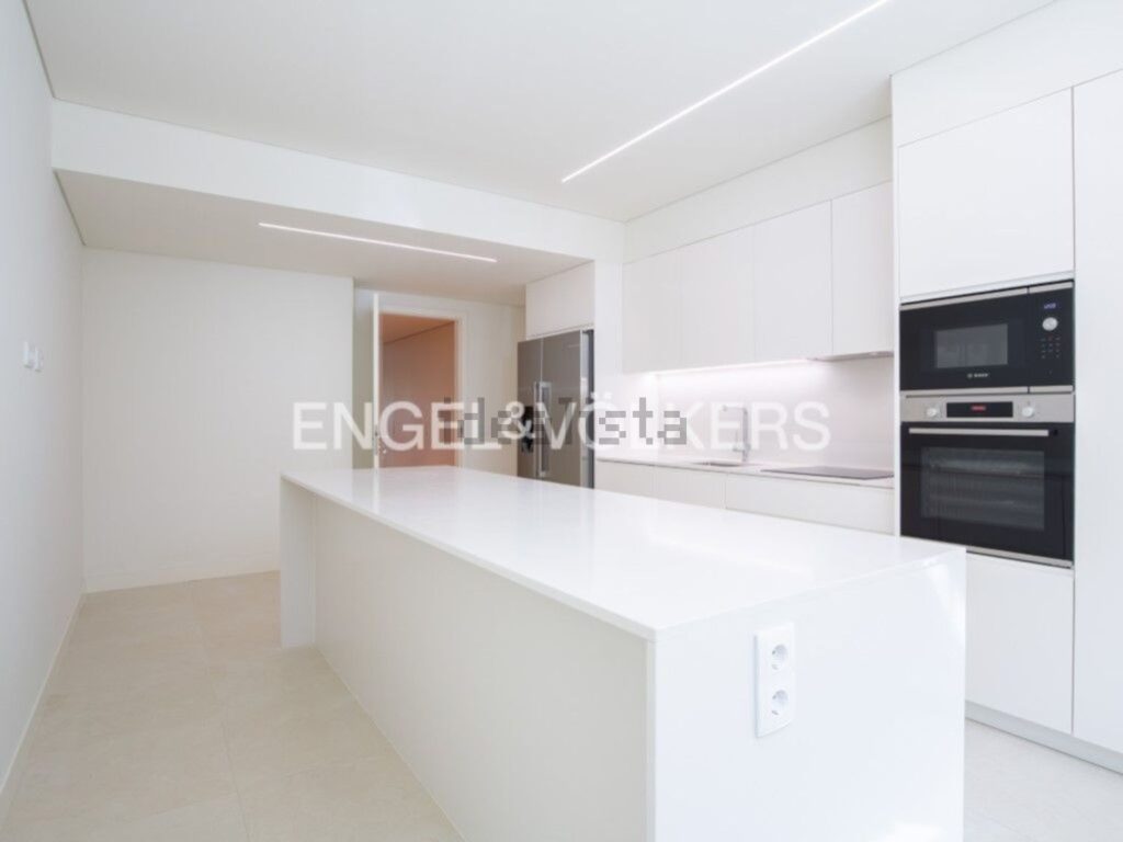 Appartement t5 à vendre – Av. da Liberdade – Marquês de Pombal