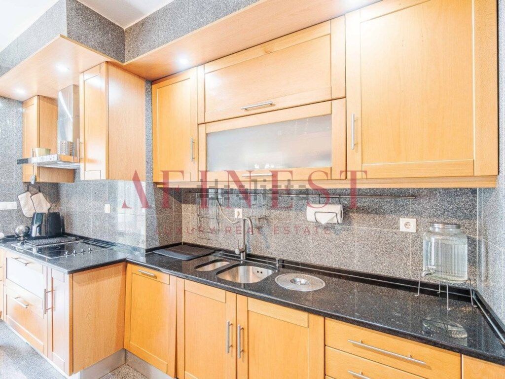 Appartement t5 à vendre – Avenida Padre Cruz