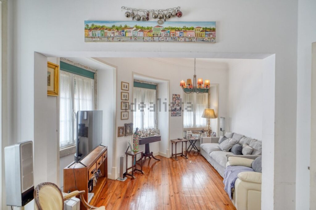 Appartement t3 à vendre – Rua Infantaria 16, 99