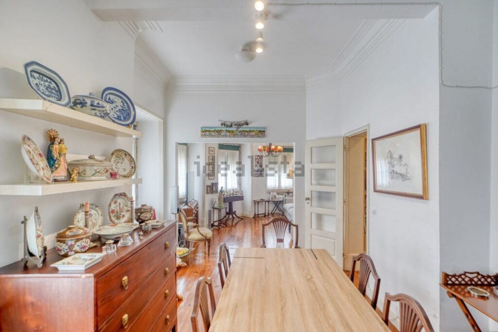 Appartement t3 à vendre – Rua Infantaria 16, 99