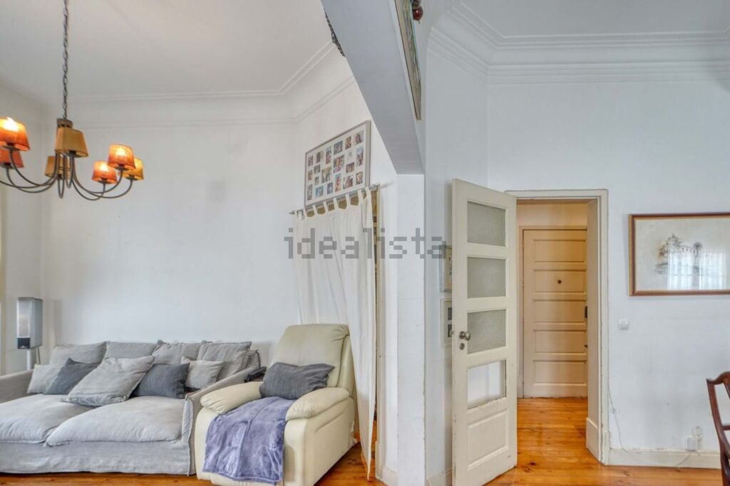 Appartement t3 à vendre – Rua Infantaria 16, 99