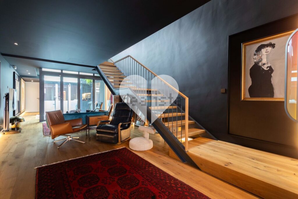 Duplex à vendre – Rua Praia do Bom Sucesso, 9