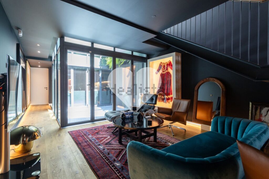 Duplex à vendre – Rua Praia do Bom Sucesso, 9