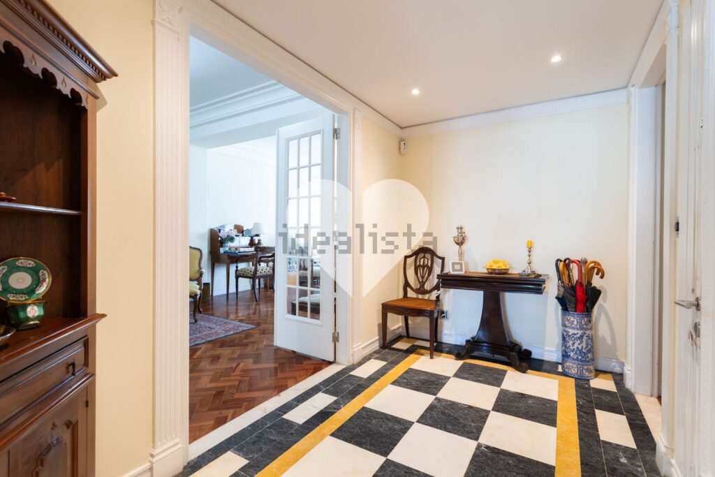 Appartement t6 à vendre – Avenida da República, 51