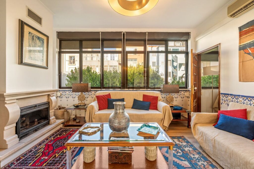 Appartement t3 à vendre – Rua Azedo Gneco, 23