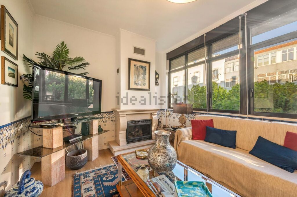 Appartement t3 à vendre – Rua Azedo Gneco, 23