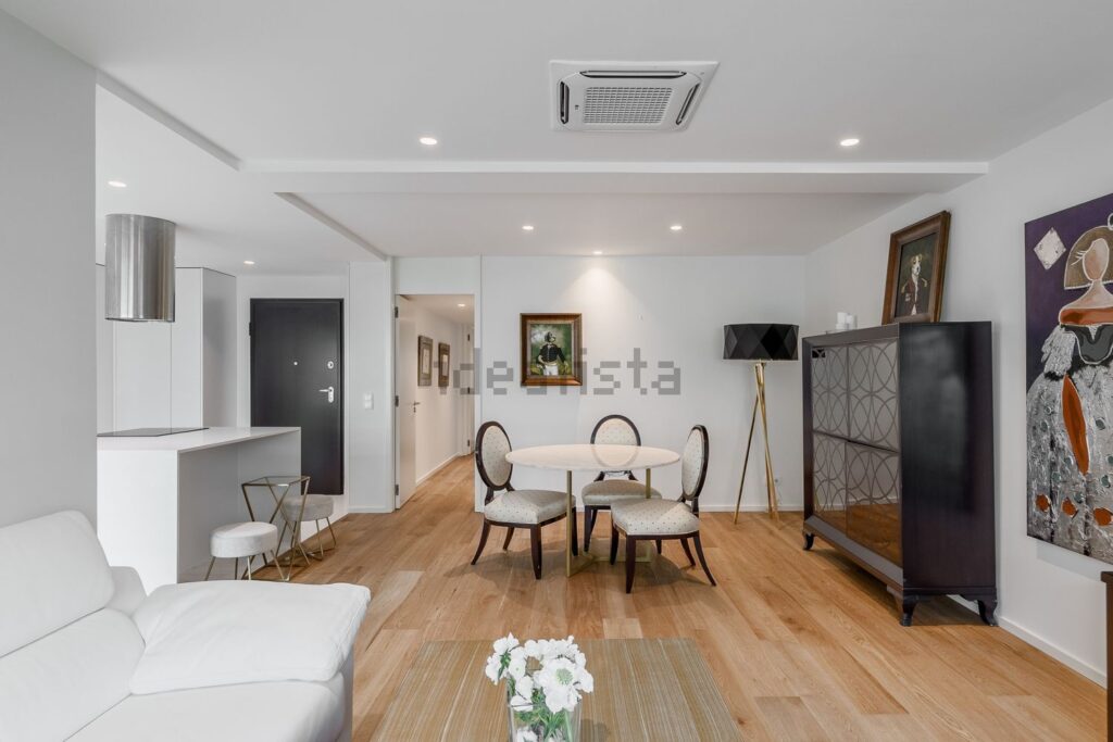 Appartement t2 à vendre – Rua Dom Francisco Manuel de Melo, 3