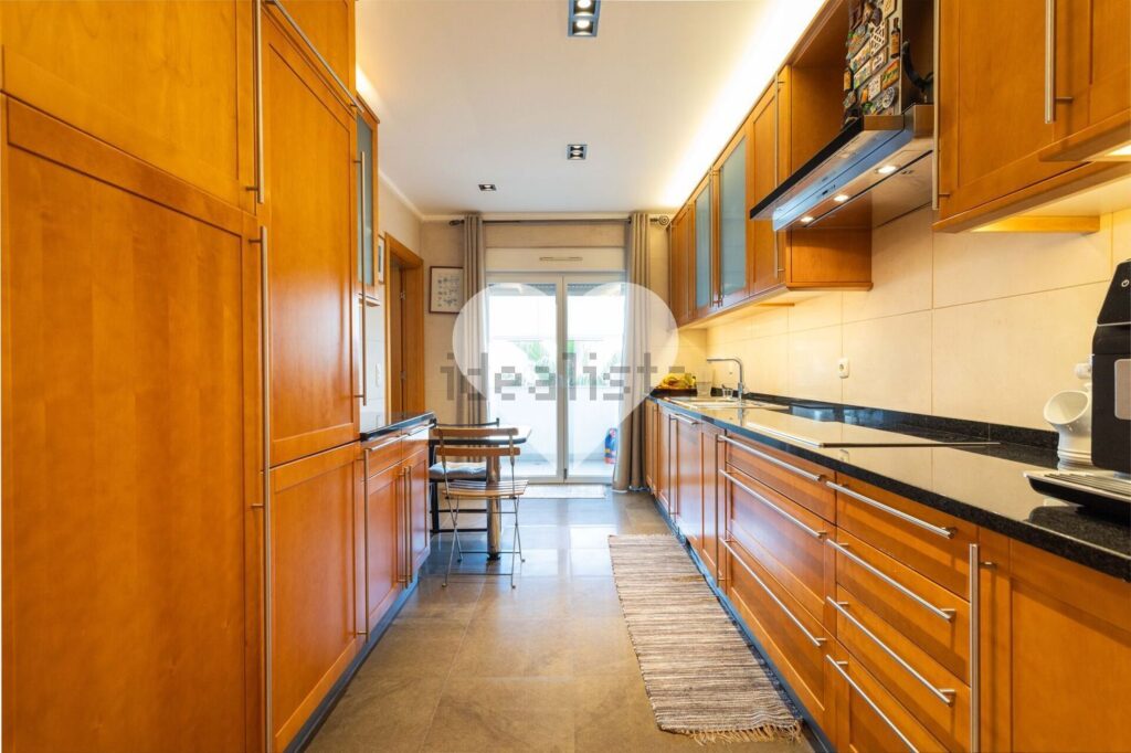 Appartement t2 à vendre – Rua Dom Francisco Manuel de Melo, 5