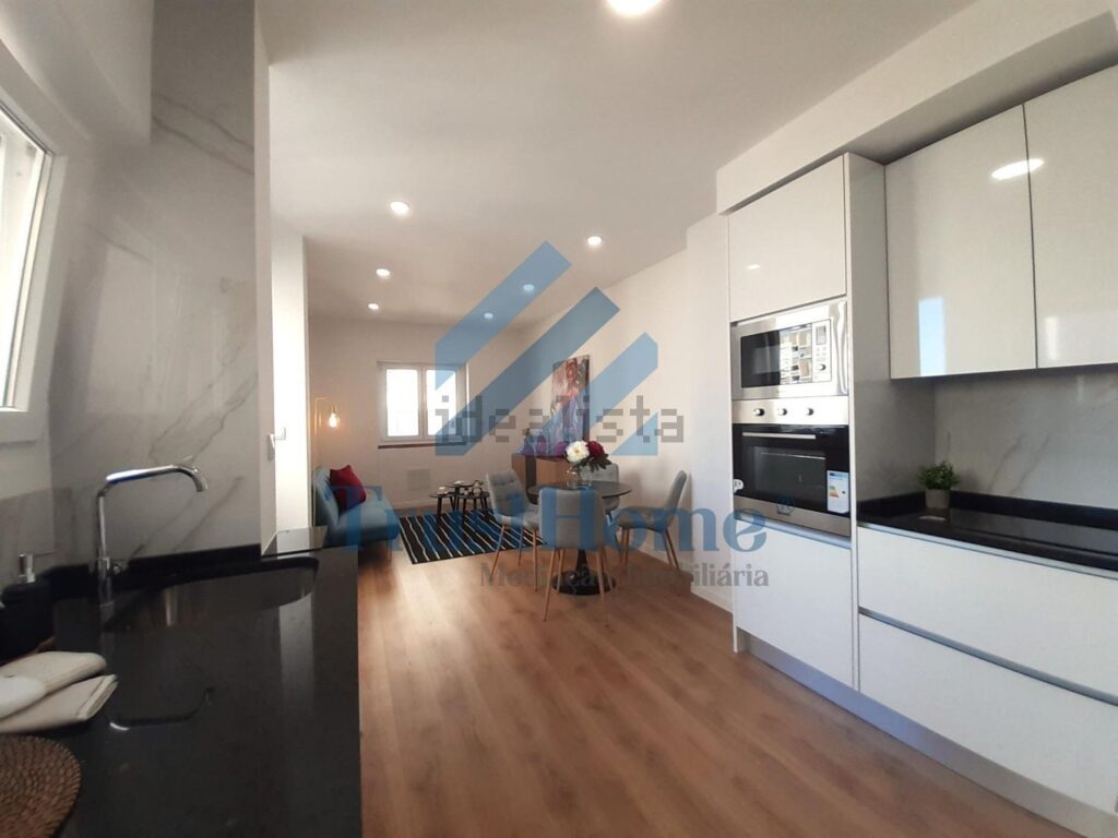 Appartement t3 à vendre – Estrada de Benfica