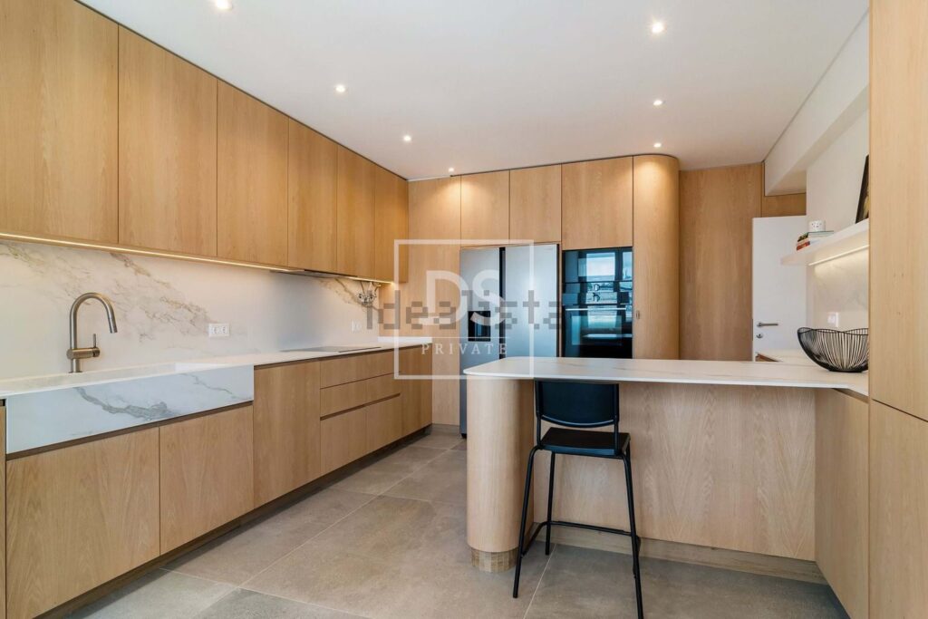 Appartement t4 à vendre – Avenida Duque de Ávila, 72 a