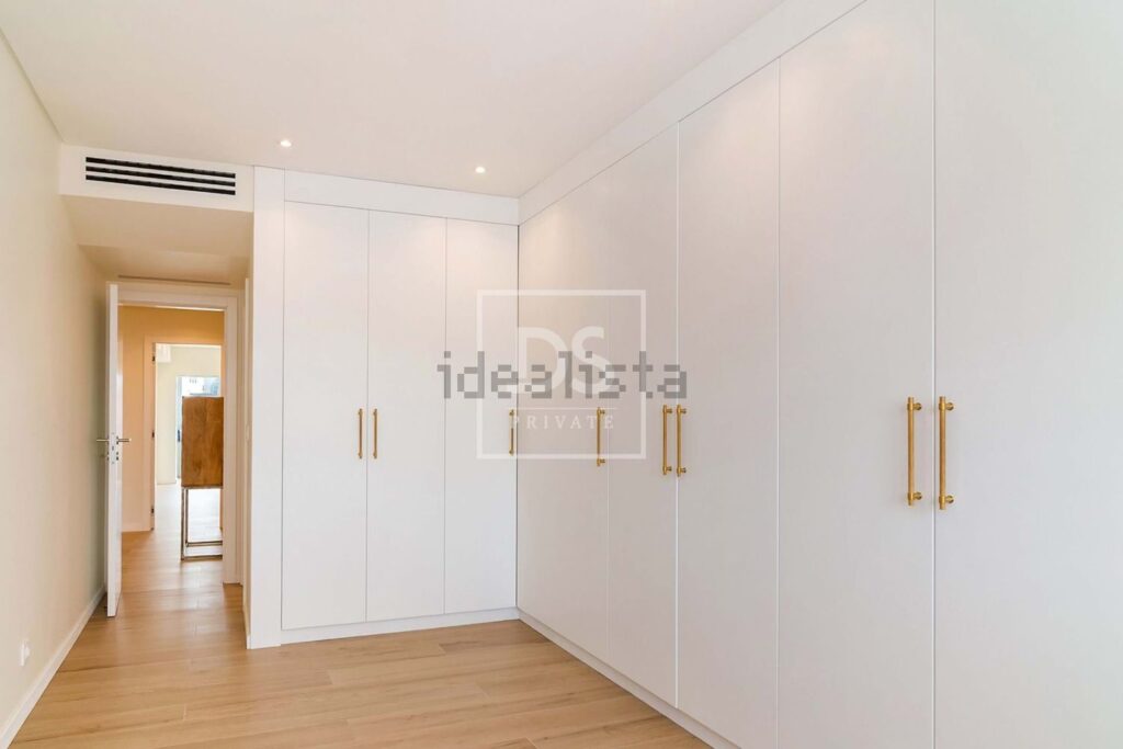 Appartement t4 à vendre – Avenida Duque de Ávila, 72 a