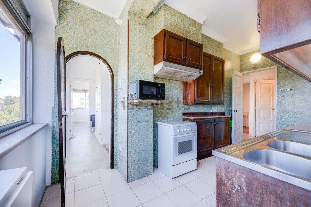 Appartement t4 à vendre – Rua Cidade de Cabinda, 30