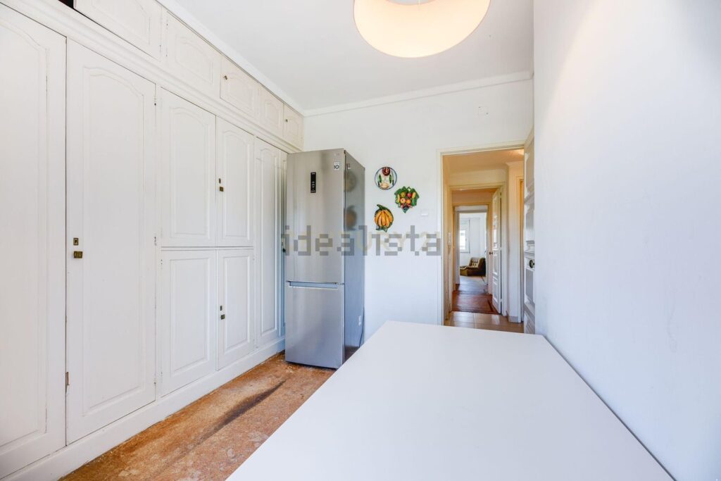 Appartement t4 à vendre – Rua Cidade de Cabinda, 30