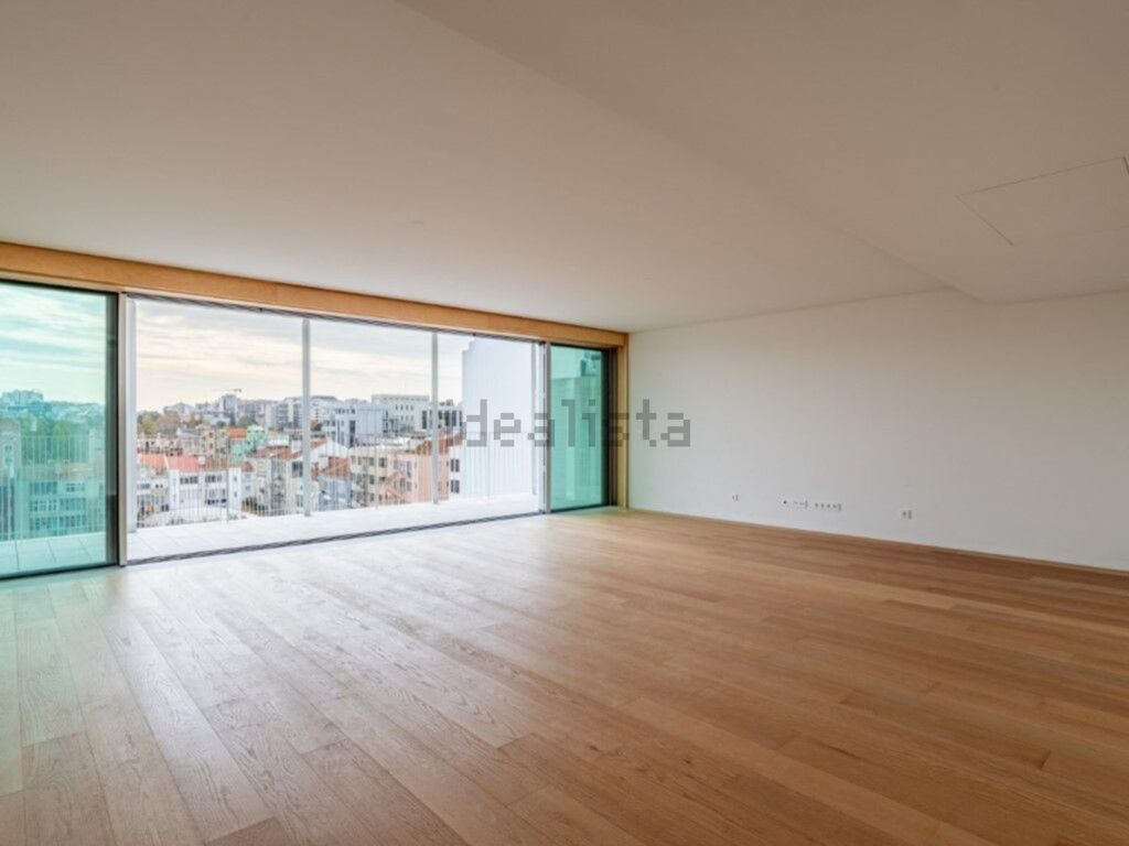 Appartement t3 à vendre – Avenida Santos Dumont