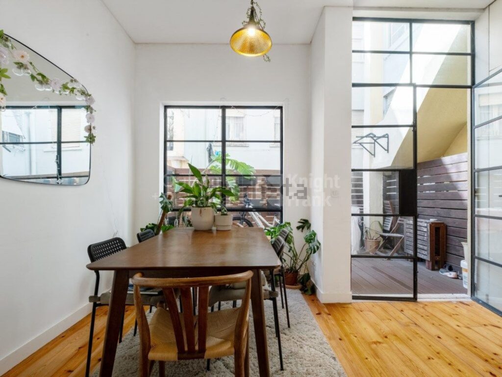 Appartement t2 à vendre – Rua do Meio à Lapa