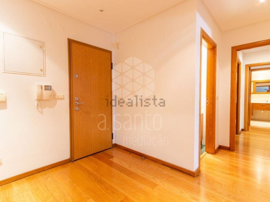 Appartement t3 à vendre – Avenida Dom João II, 106