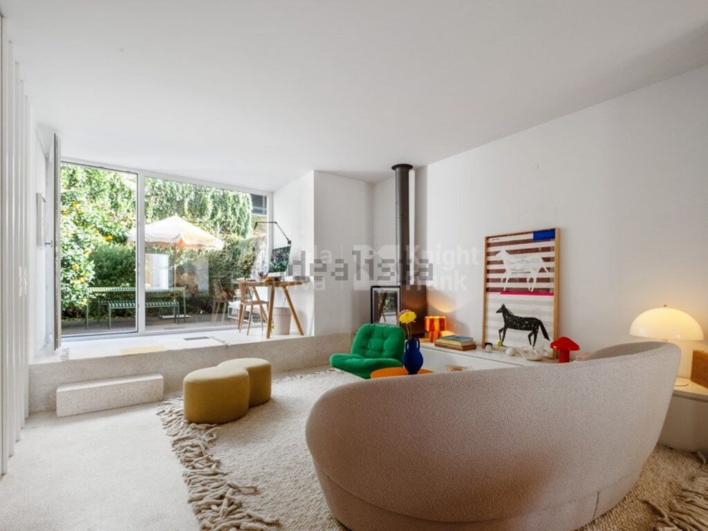 Maison ou villa individuelle à vendre – Rua Adelas